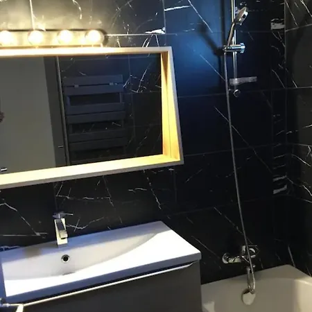 Villa Avec Piscine Bord De *